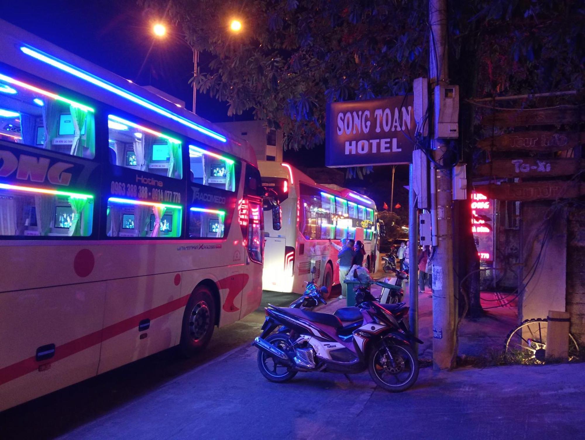 Song Toan Hotel Phong Nha Eksteriør bilde